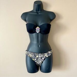VICTORIA'S SECRET | Floral Ruffle w/ Brooch 2pc Bikini Sz 34B/S